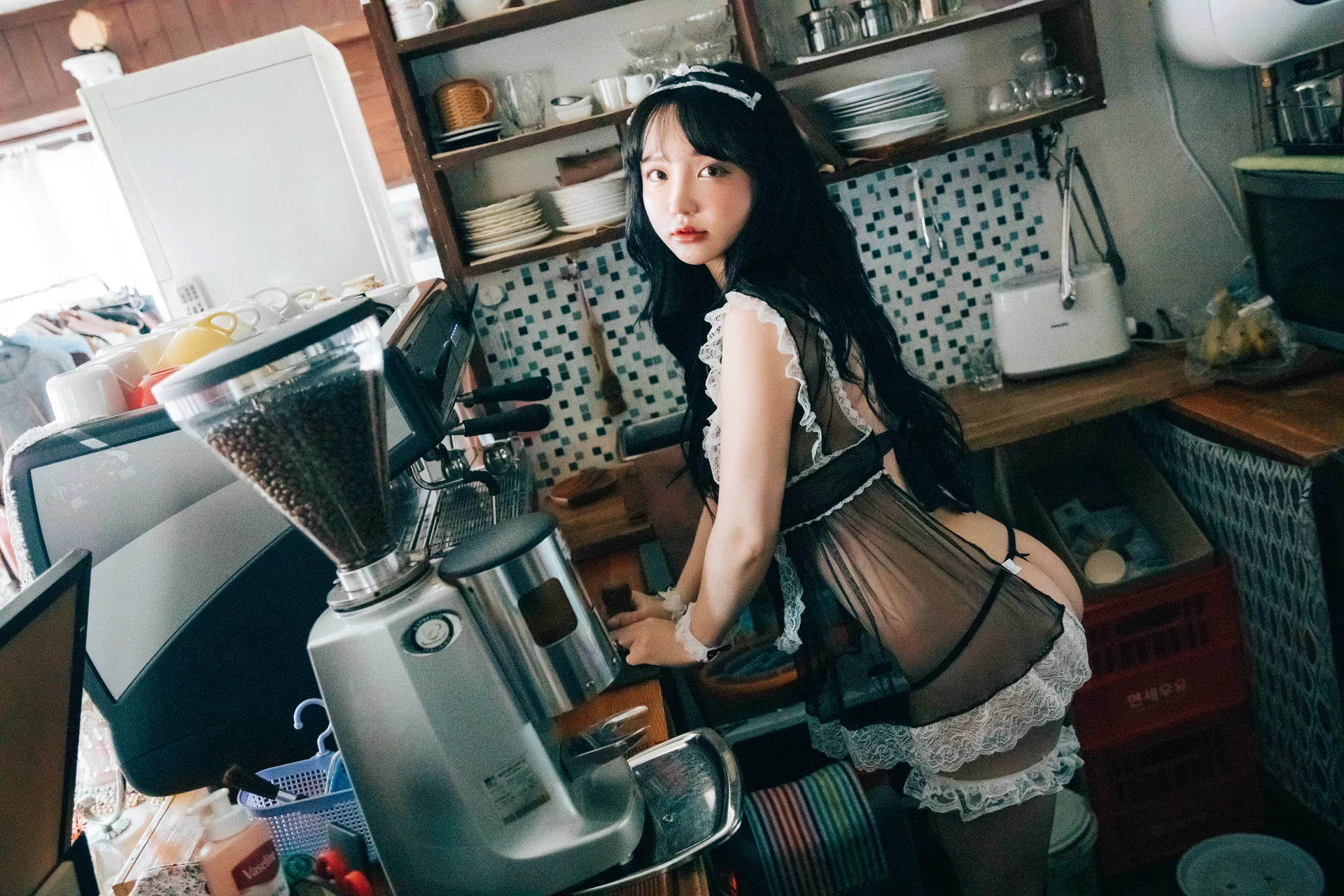 손예은(孫樂樂Son Ye-Eun) – NO.071 [Loozy] – Fetish Cafe[123P-2.41G]-密图社