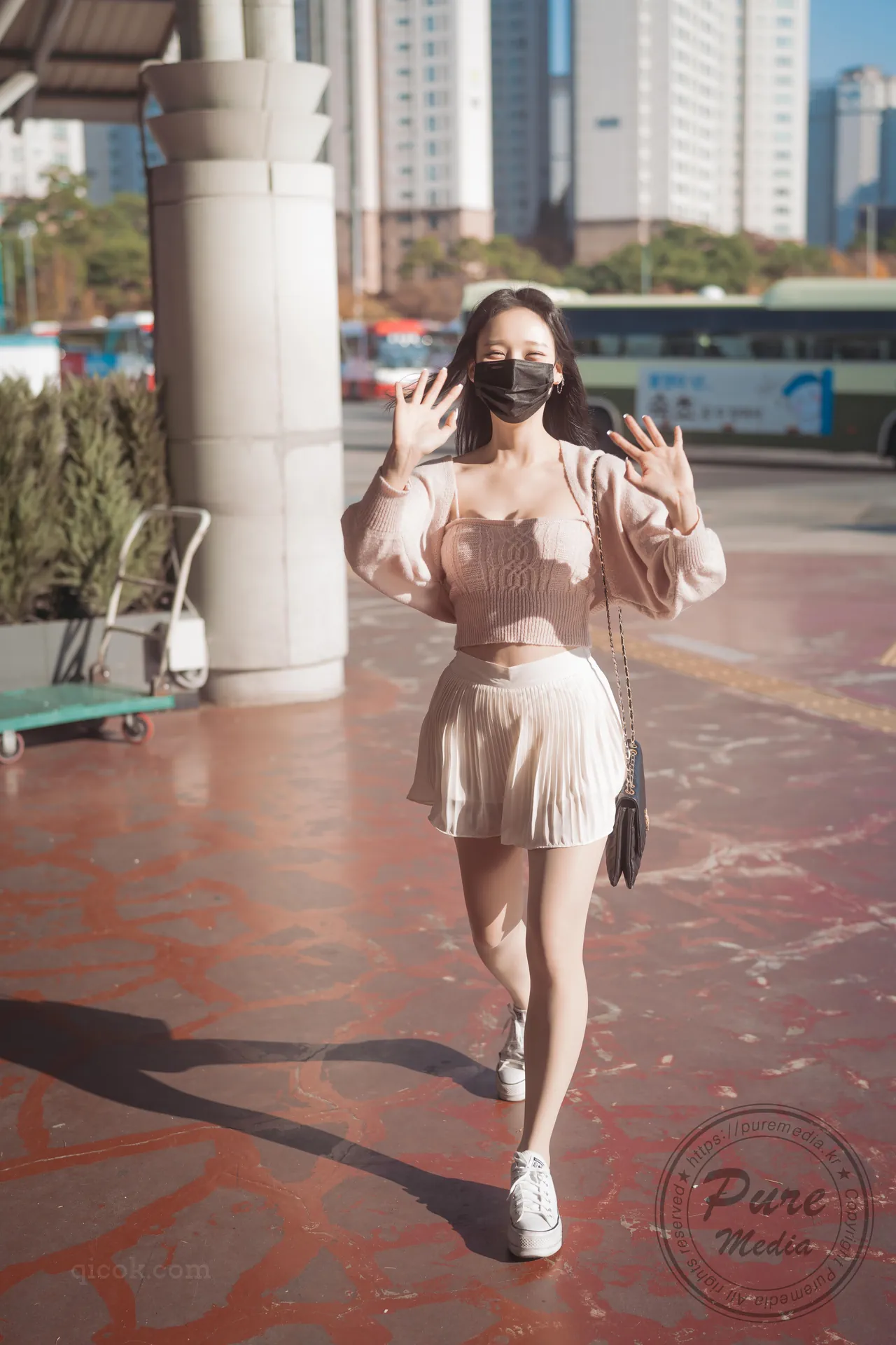 Pure Media Vol.217 – Bada[124P-174.2M]-密图社