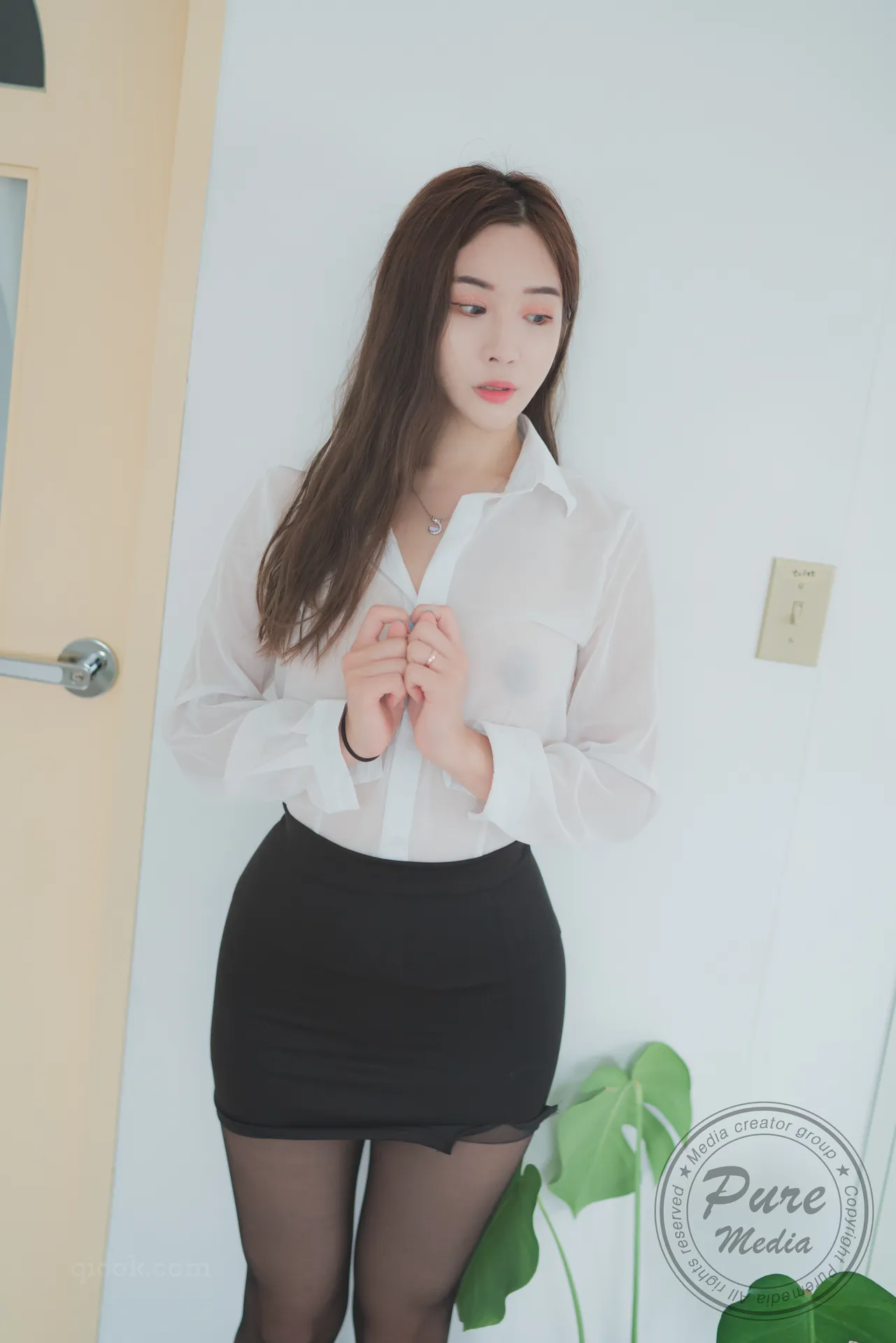 PureMediaVOL19282P5 - 5qicok3060com.webp