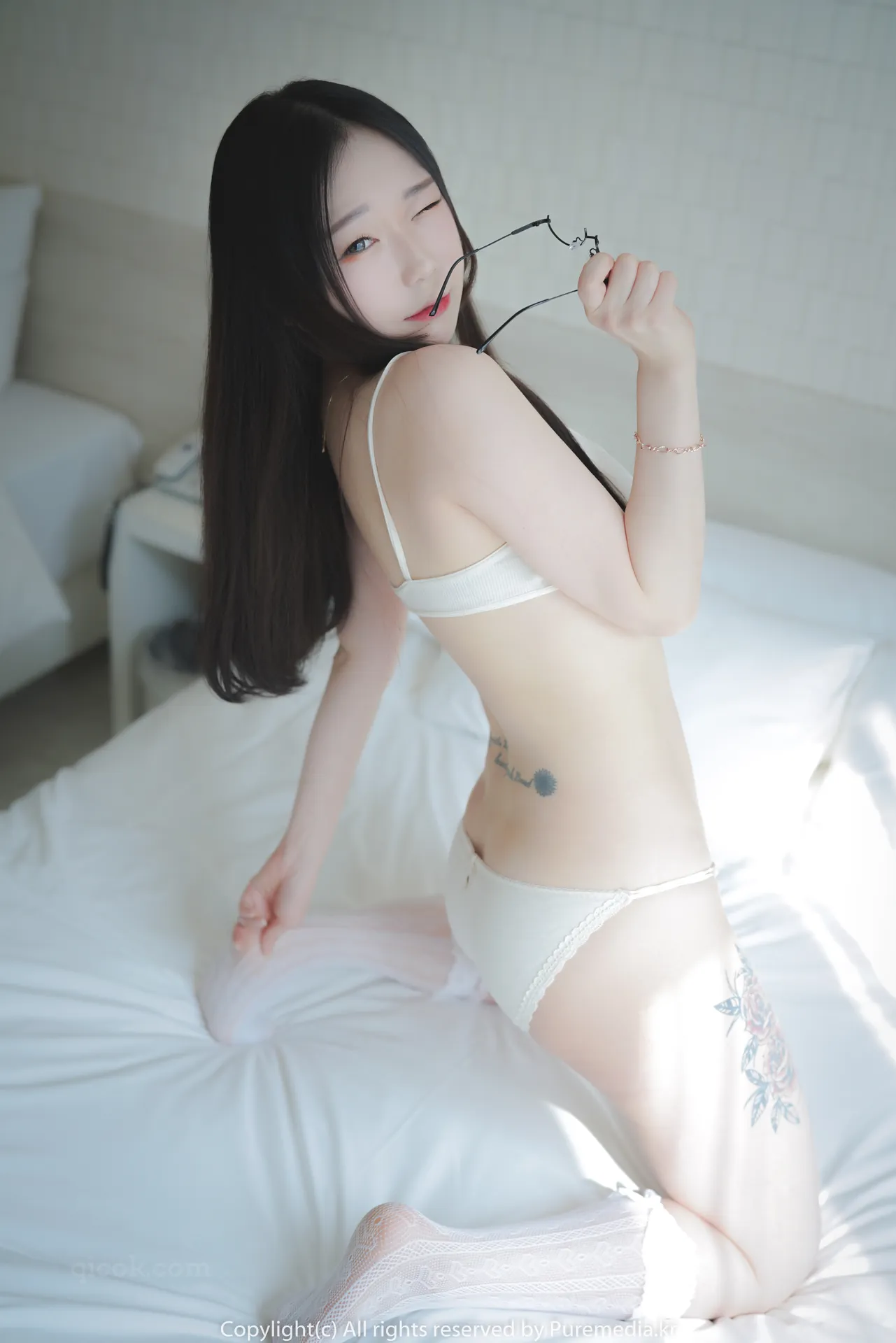 Pure Media Vol.011 Ria [83P-839MB]-密图社