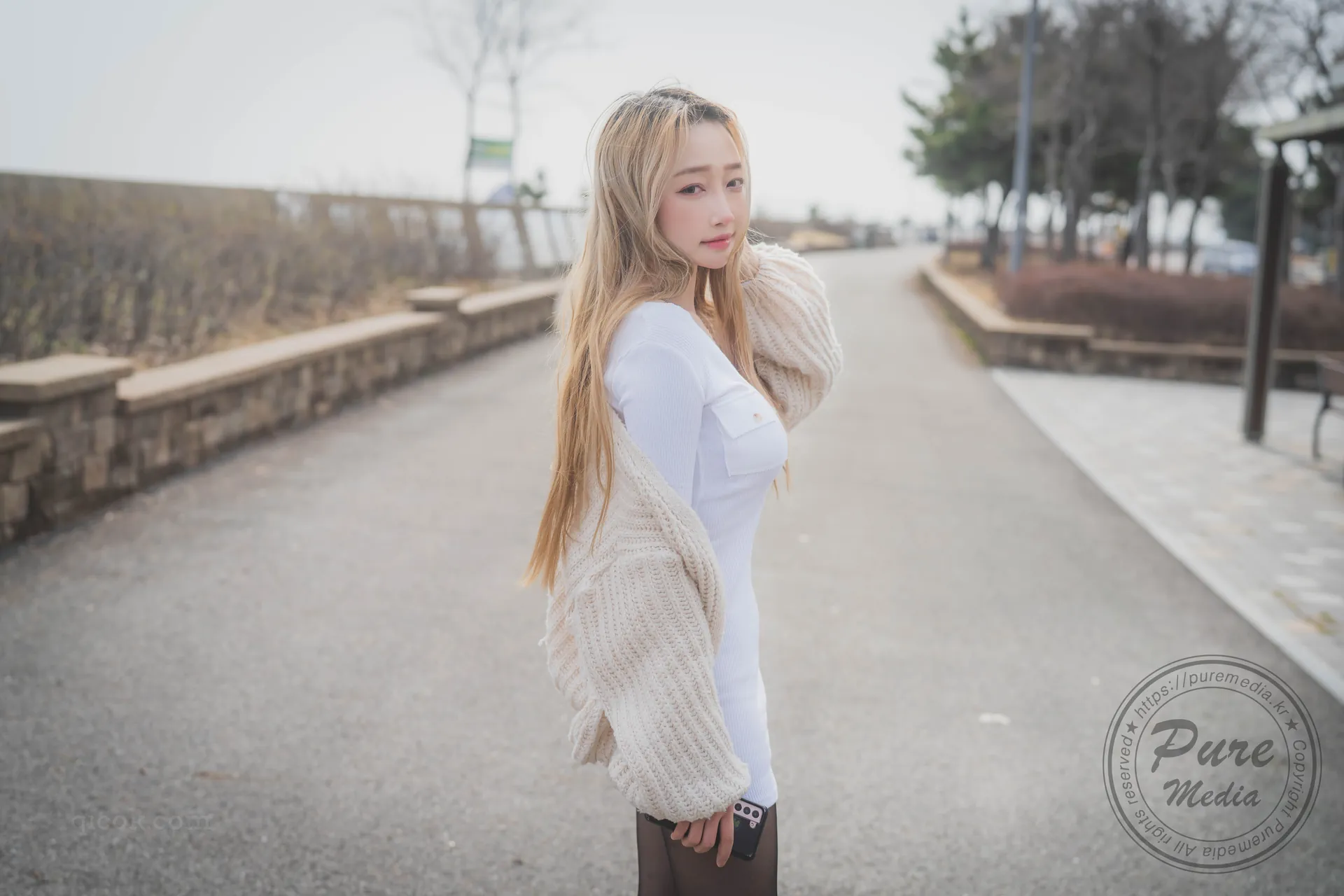 Pure Media Vol.284 Raon - First Naked [169P／279MB]-密图社