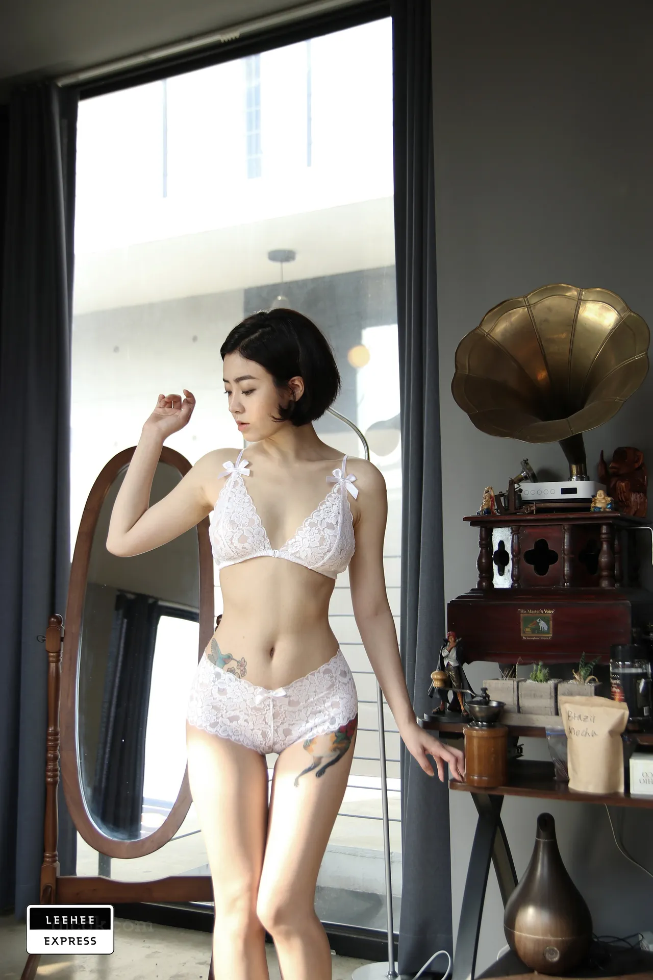 LeeheeExpress – NO.209 LEHF-001 Ran.G [45P-78MB]-密图社