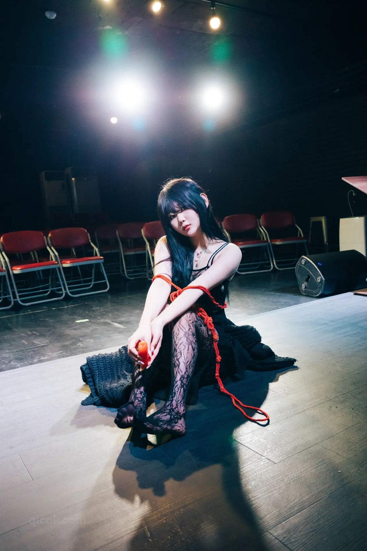 089LoozyZiaSMShow12 - 0004qicok6558com.webp