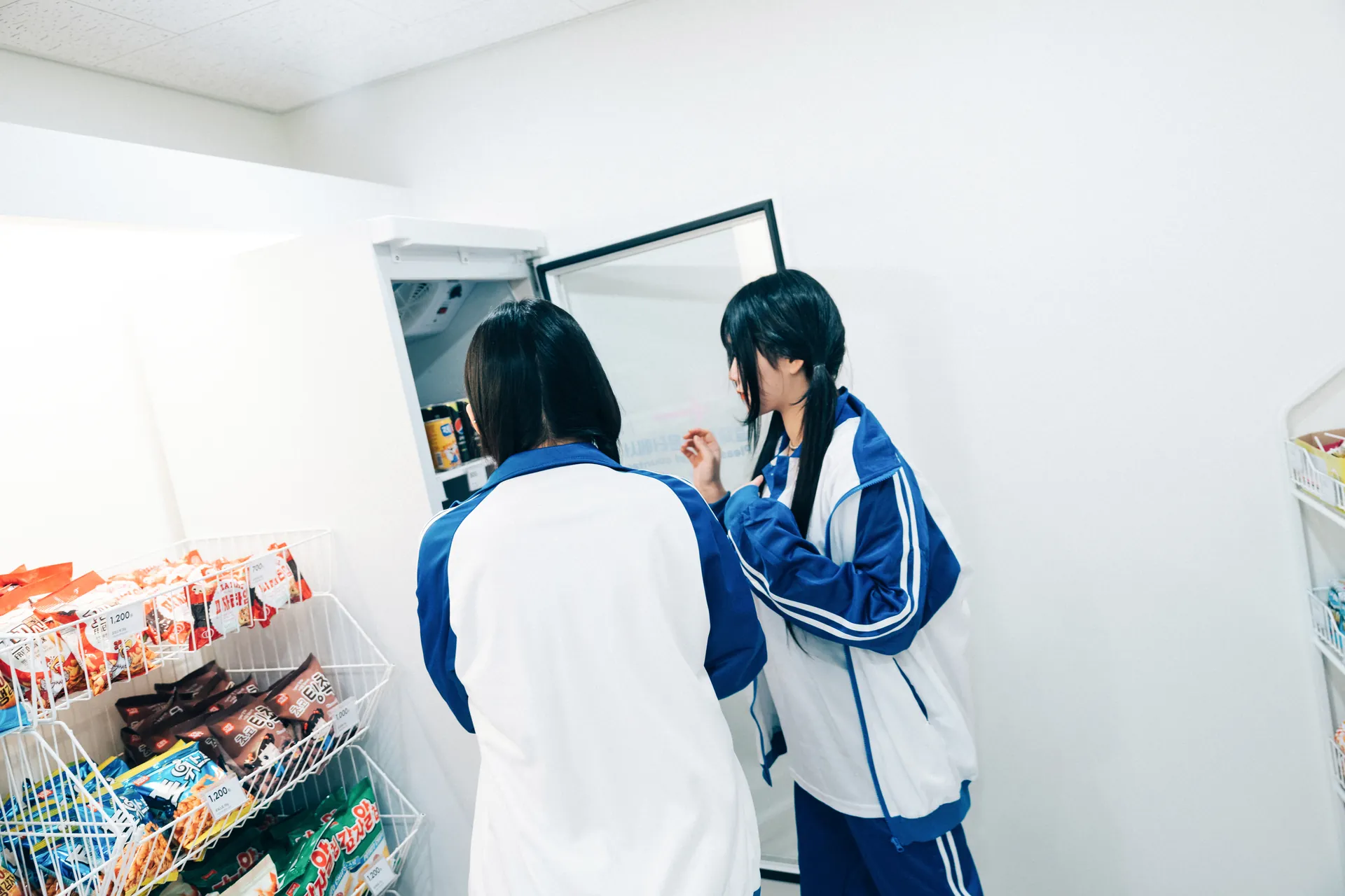 098.[Loozy] Sonson (손손) x Zia (지아) – Bitch Academy [200P+2V／2.93GB]-密图社