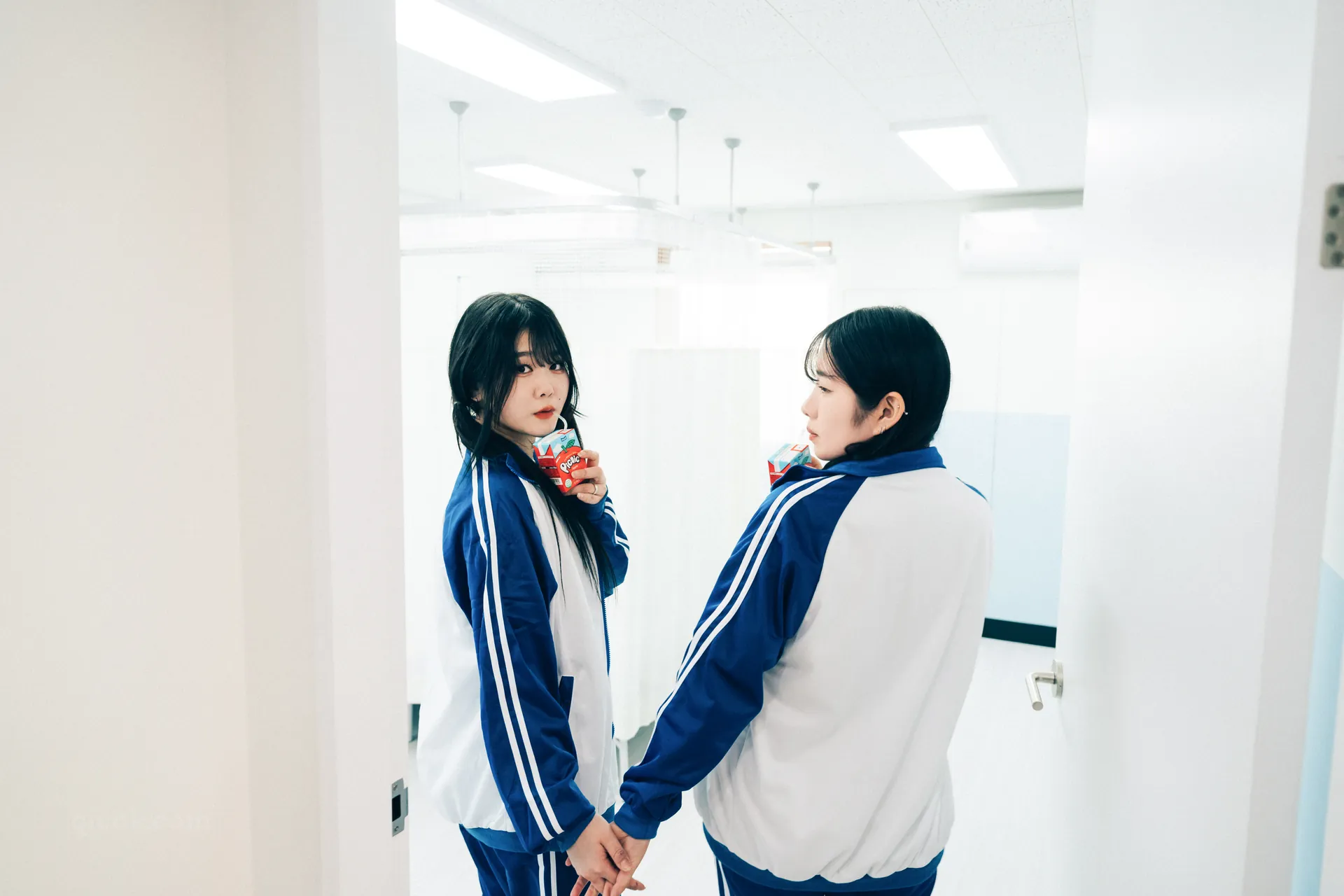 098LoozySonsonxZiaB - 01755qicok31609com.webp