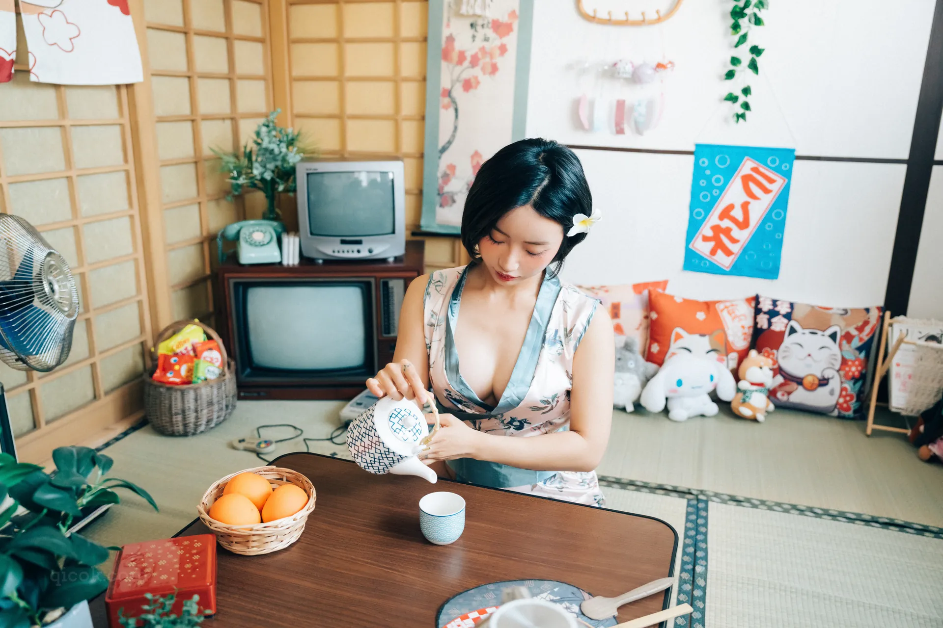 099.[Loozy] Booty Queen – Girl Room [145P+7V／2.72GB]-密图社