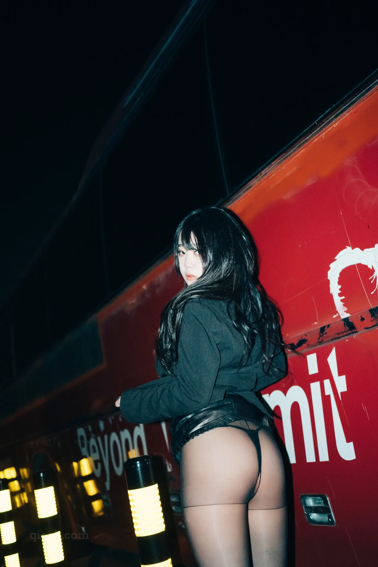 104.[Loozy] Zia (지아) – XXX At Night Road[161P-6V-5.05G]-密图社