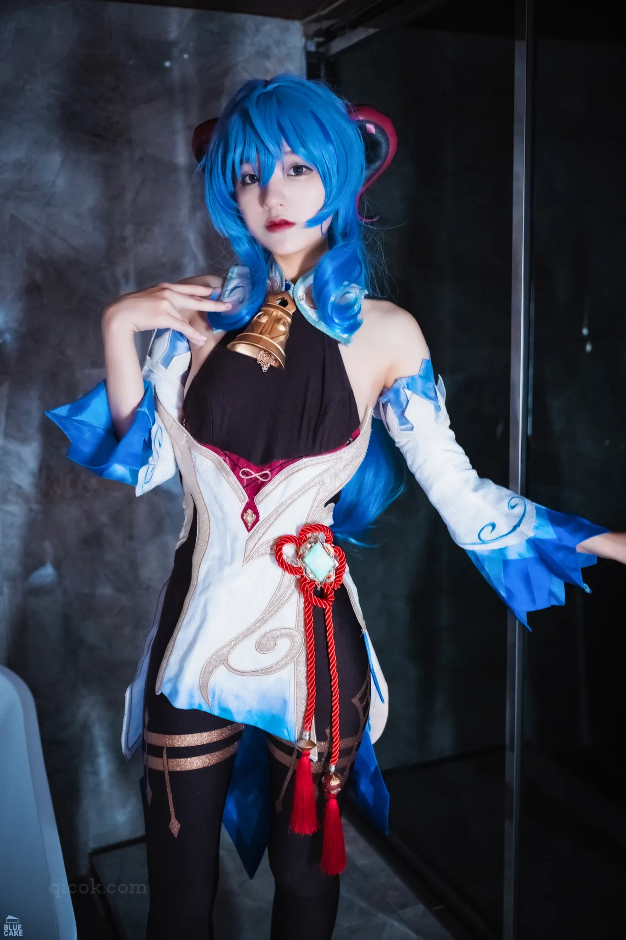 171.[BLUECAKE] Jenny (정제니) Vol.10 – Sleeping with Ganyu[168P-3.97G]-密图社