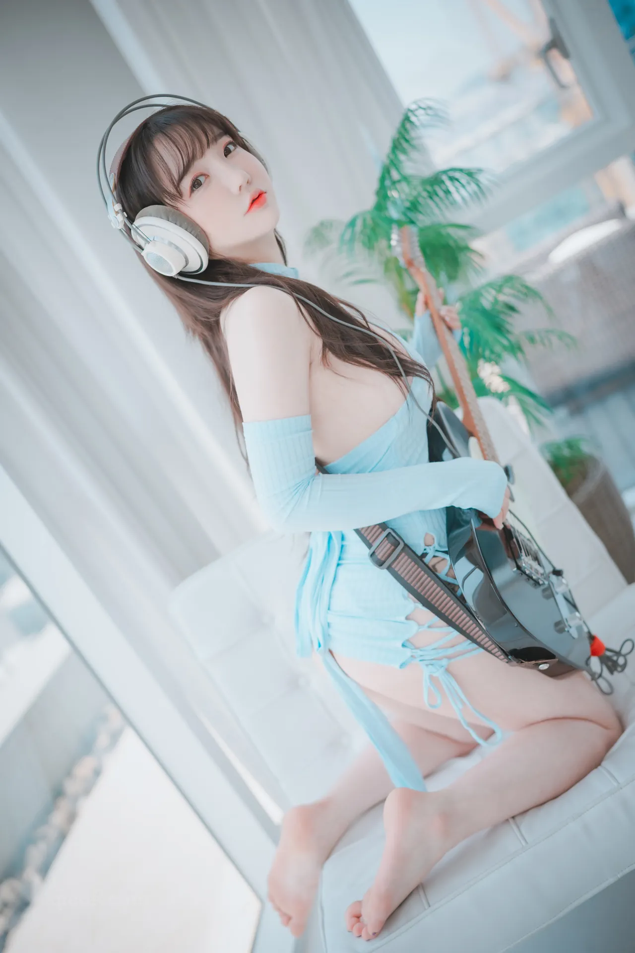 257.[DJAWA] Yeeun (손예은) – Ms. Slowhand [120P1V-2.90GB]-密图社