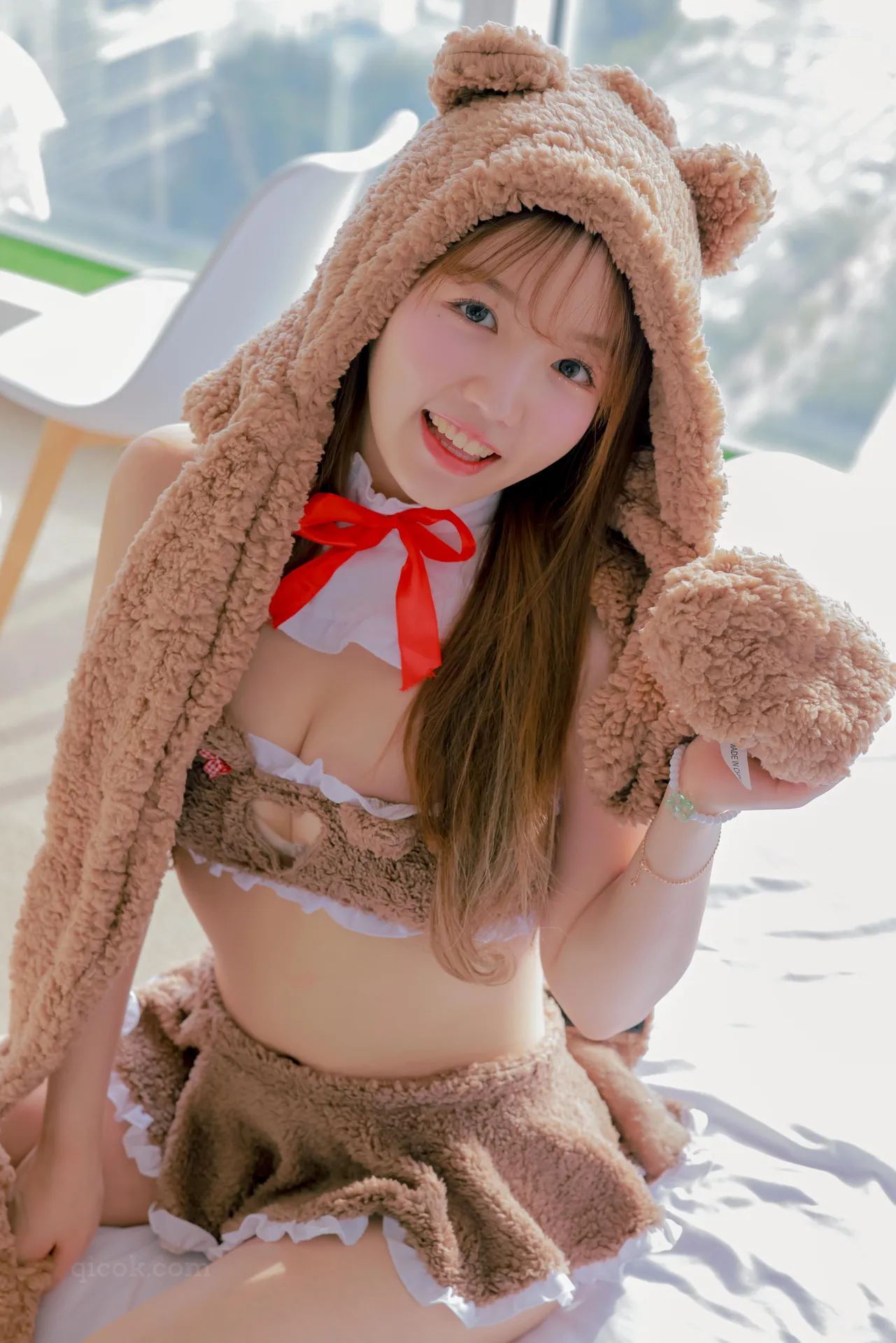 023.[SWEETBOX] YOONVELY – Vol.20 Raccoon spirit[198P+3V／3.20GB]-密图社