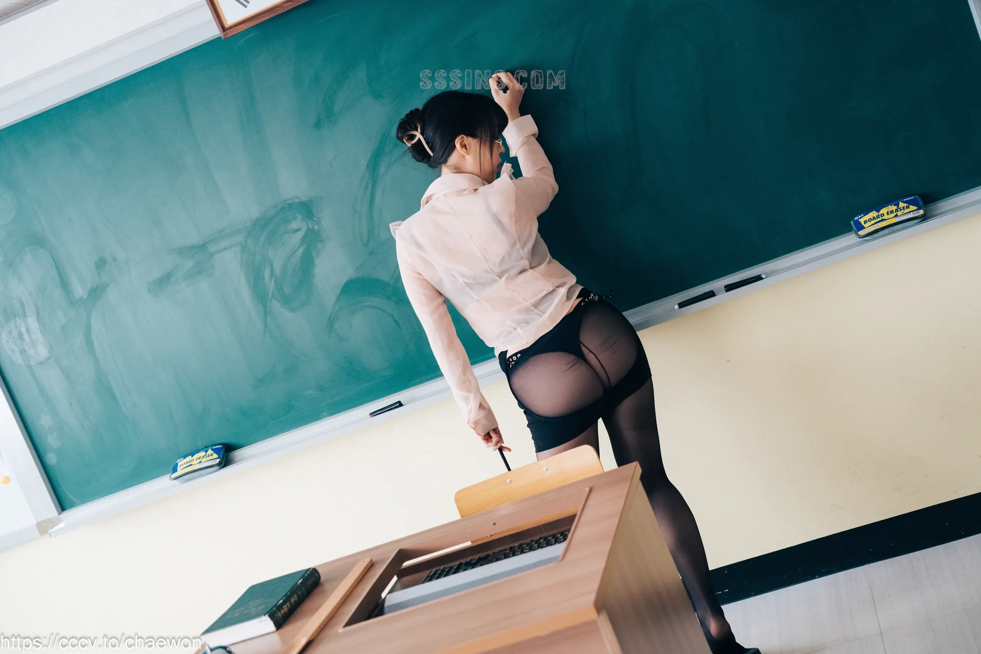 MozziNO024LoozyMozz - 0003qicok424com.webp