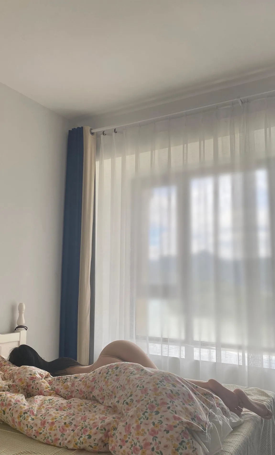 俏妞qiaoniuTT – NO.082 比基尼美女[18P／47M]-密图社