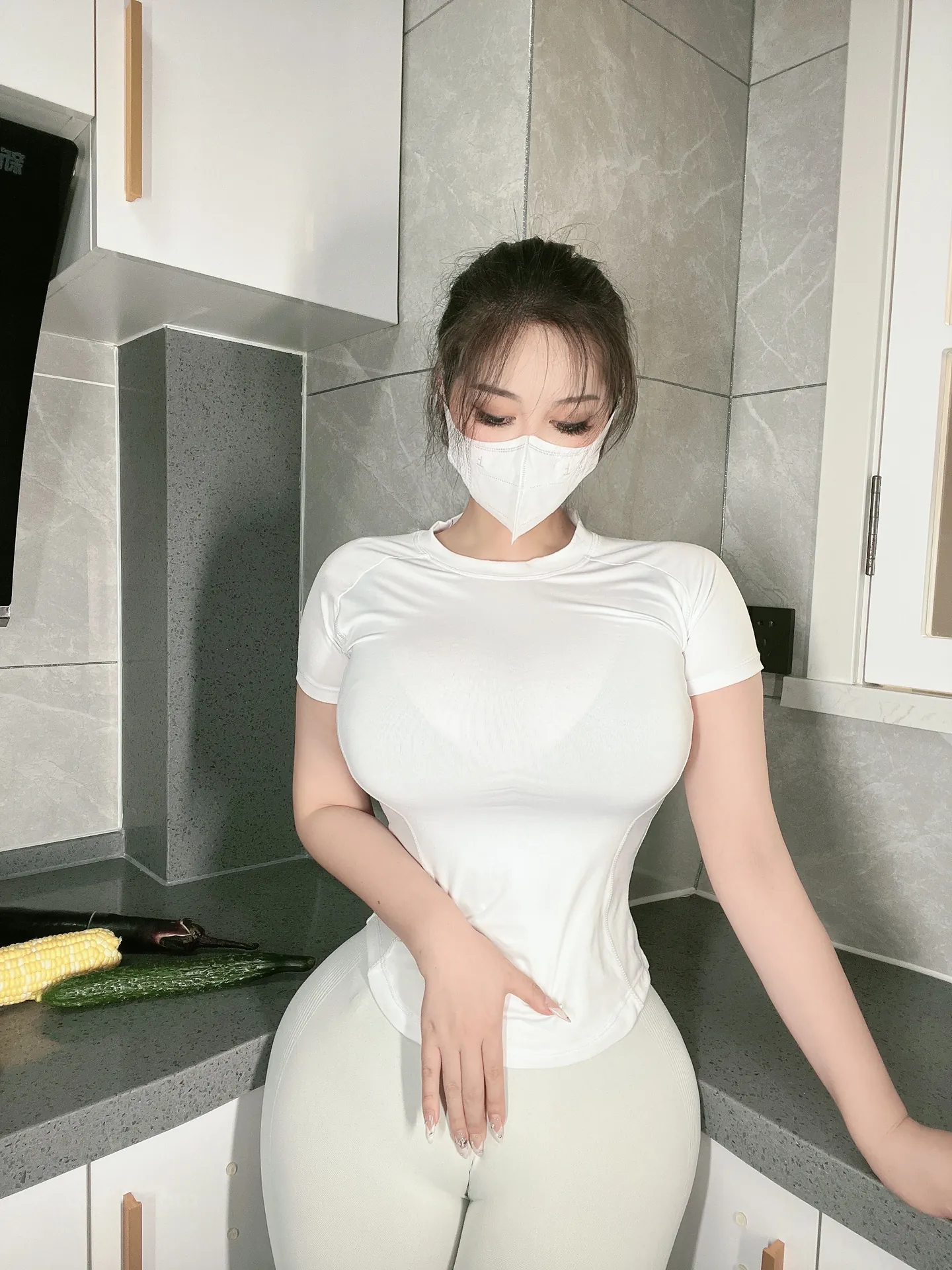 039.120斤的小王同学 – 厨房大战[75P-1V-291.6M]-密图社