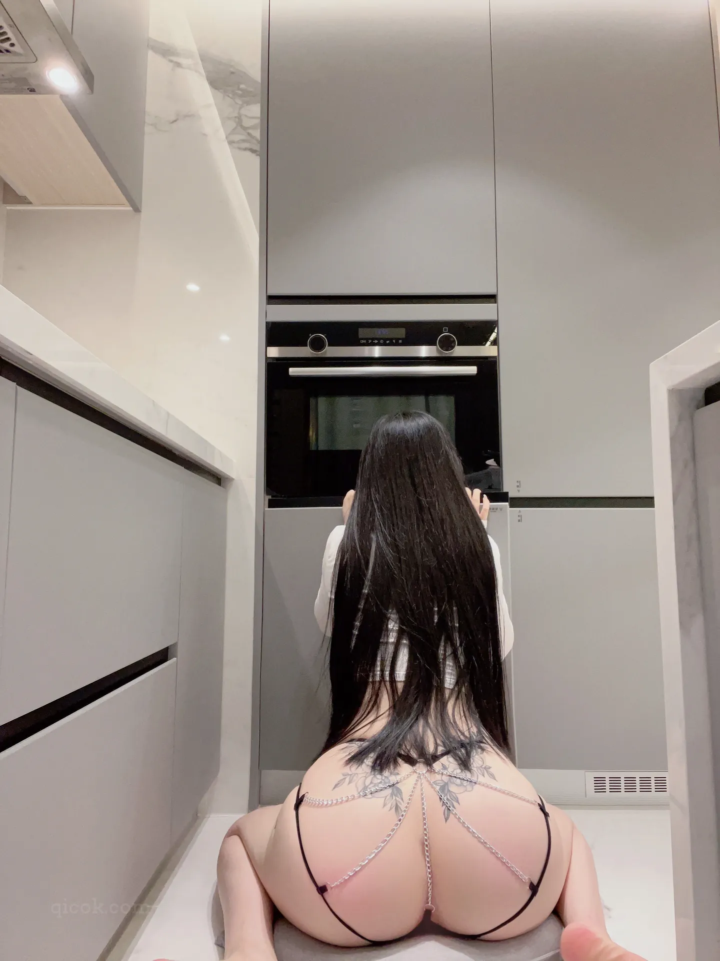 002.左公子666微密圈 –  史上最细内内 [28P+1V-156M]-密图社