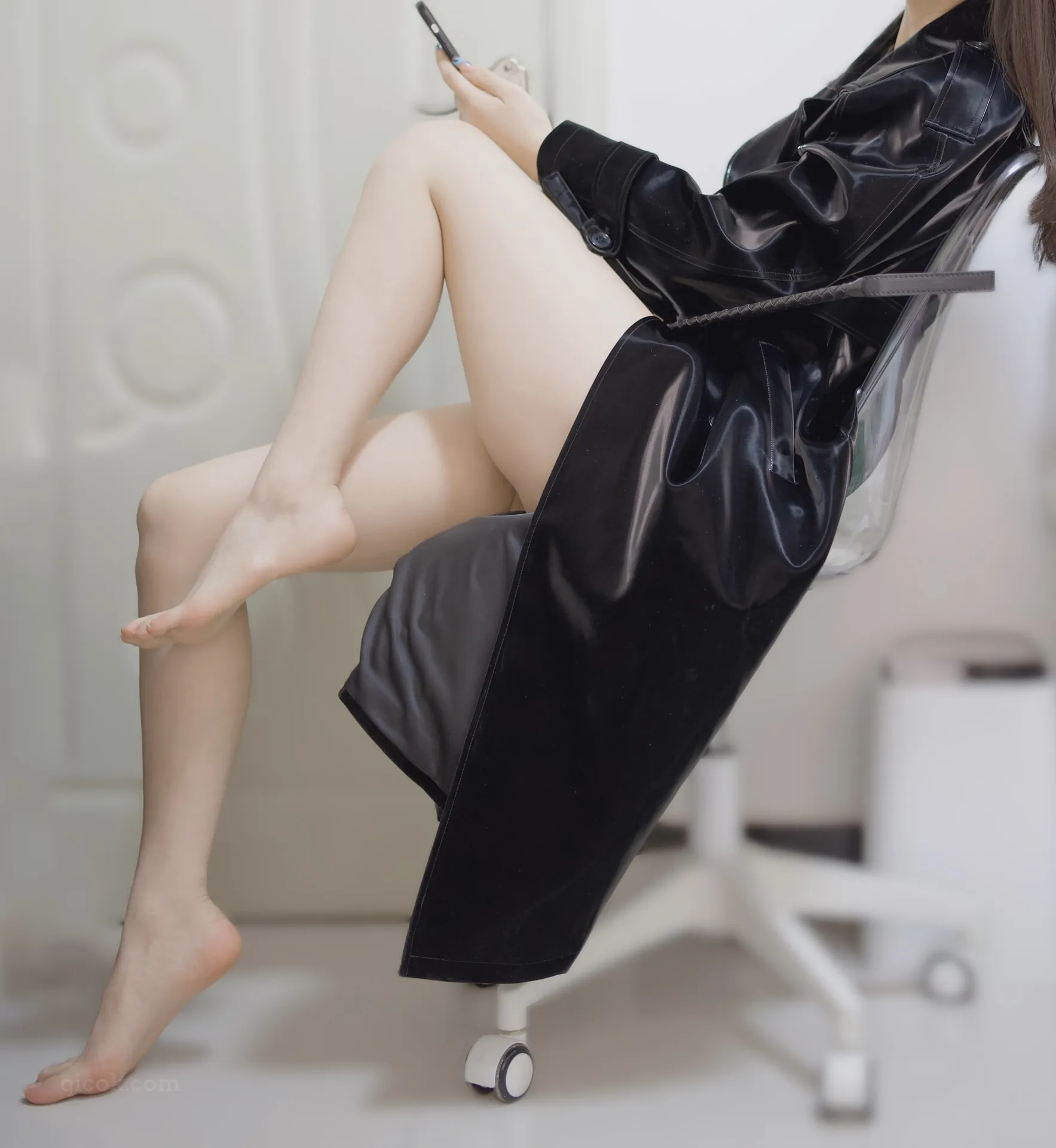 禅院熏 – NO.039 风衣[59P-315.6M]-密图社