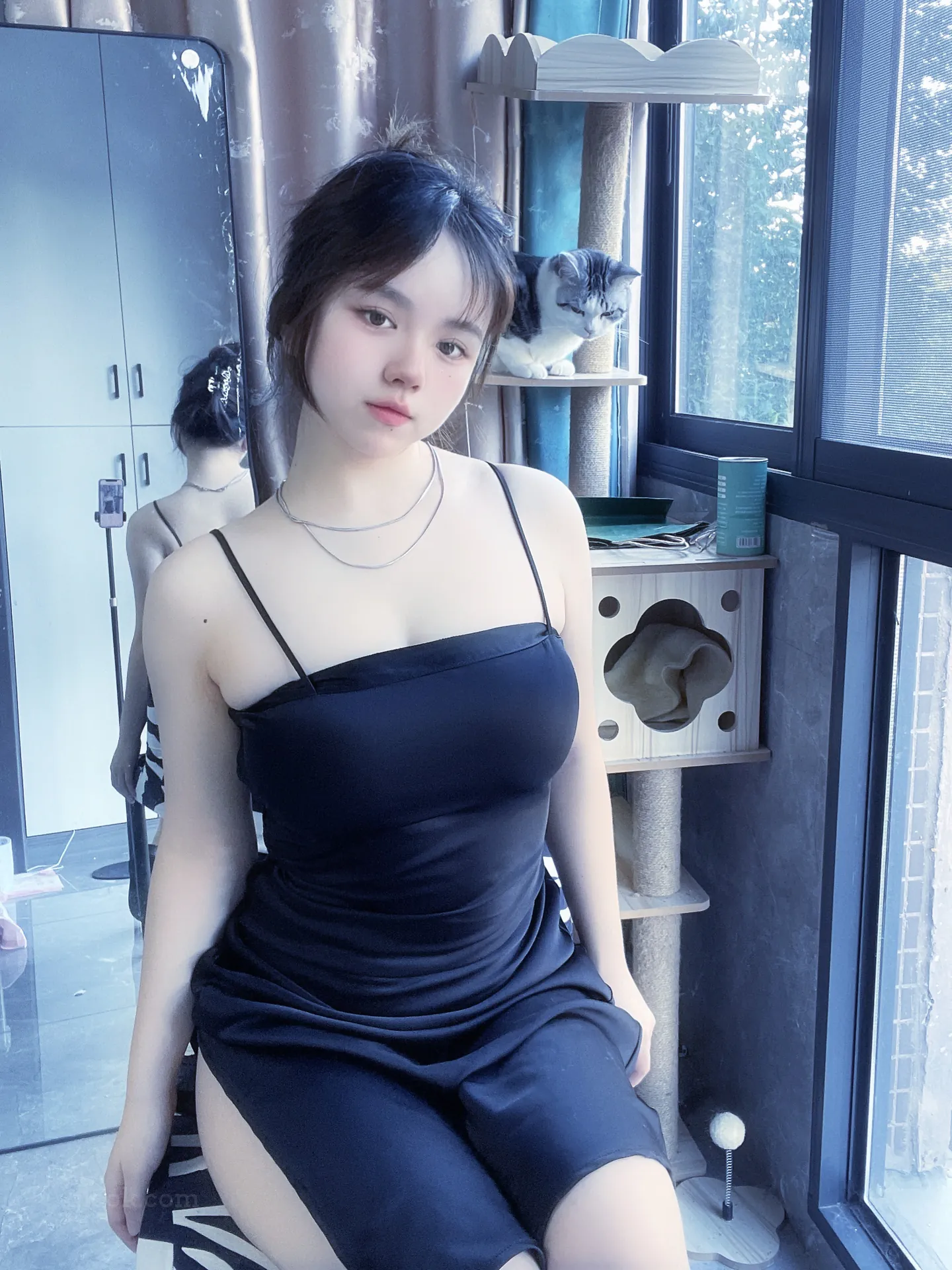 葱油饼er - 微密圈 NO.038 异瞳魅魔[26P-21.9M]-密图社