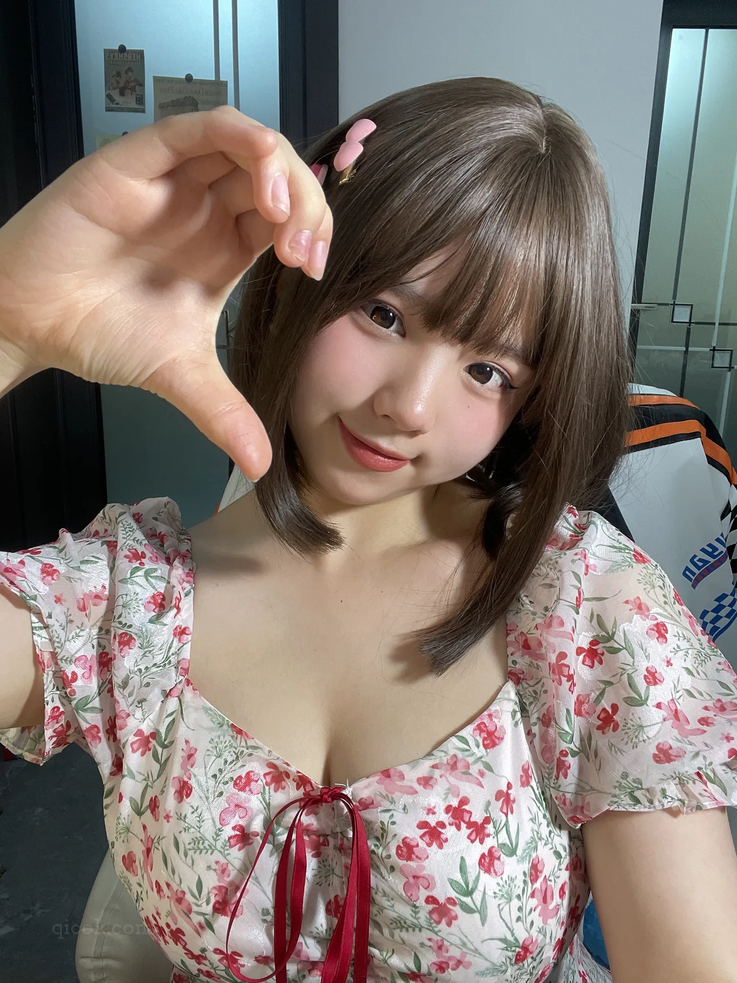 葱油饼er - 微密圈 NO.041 碎花裙[18P-28.3M]-密图社