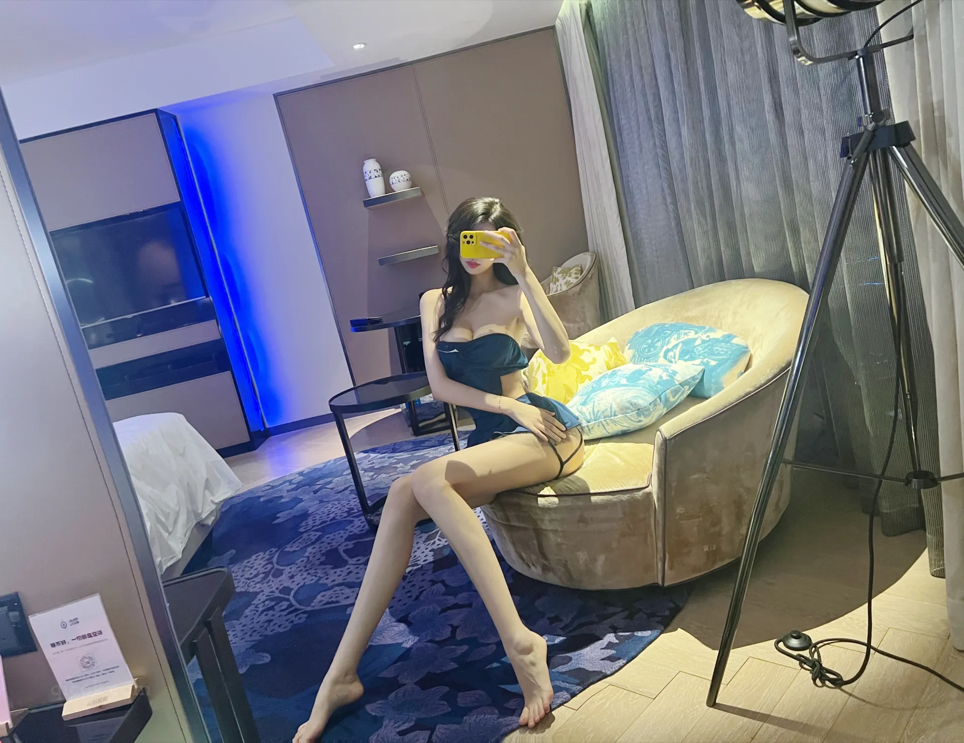 006.葛征 – 连衣裙[24P-1V-80.7M]-密图社