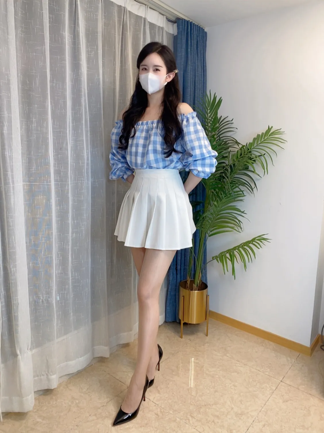 软妹小九九[July芝岚] – NO.011  虾线油亮 [37P／84MB]-密图社