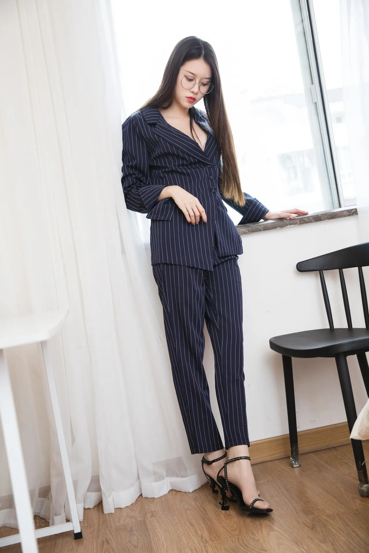 051.Sia不吃鱼 – 条纹职业装 [128P-1.26GB]-密图社