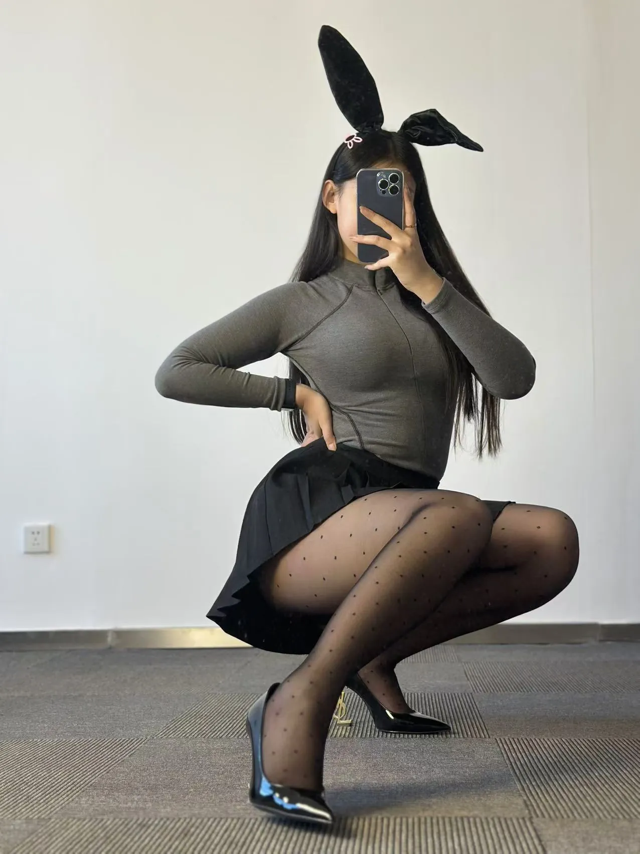 美邵女Baby – NO.042 黑丝兔女郎 [20P1V-17MB]-密图社