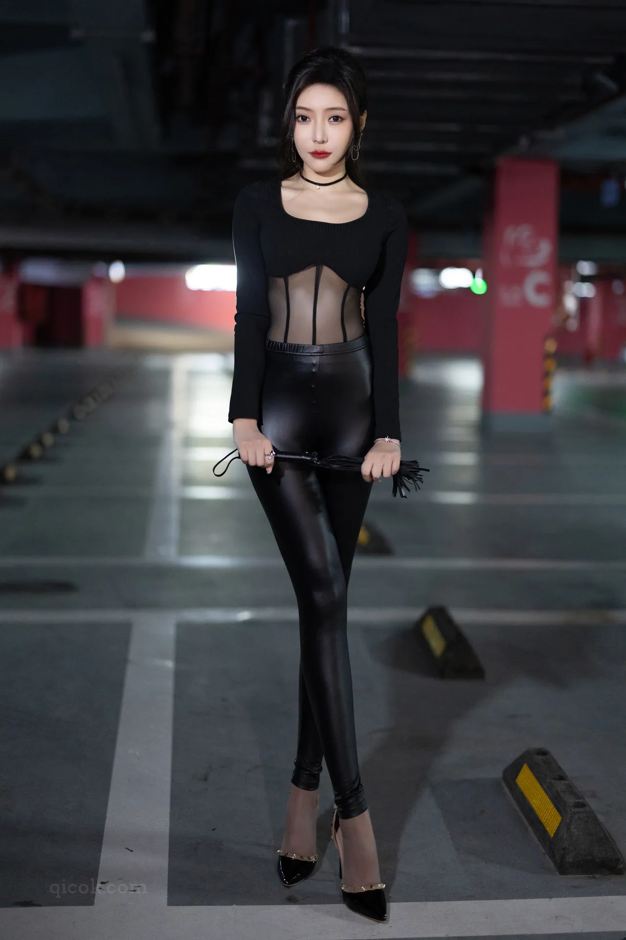 王馨瑶Yanni – NO.046 黑色皮裤网纱上衣[103P／416MB]-密图社