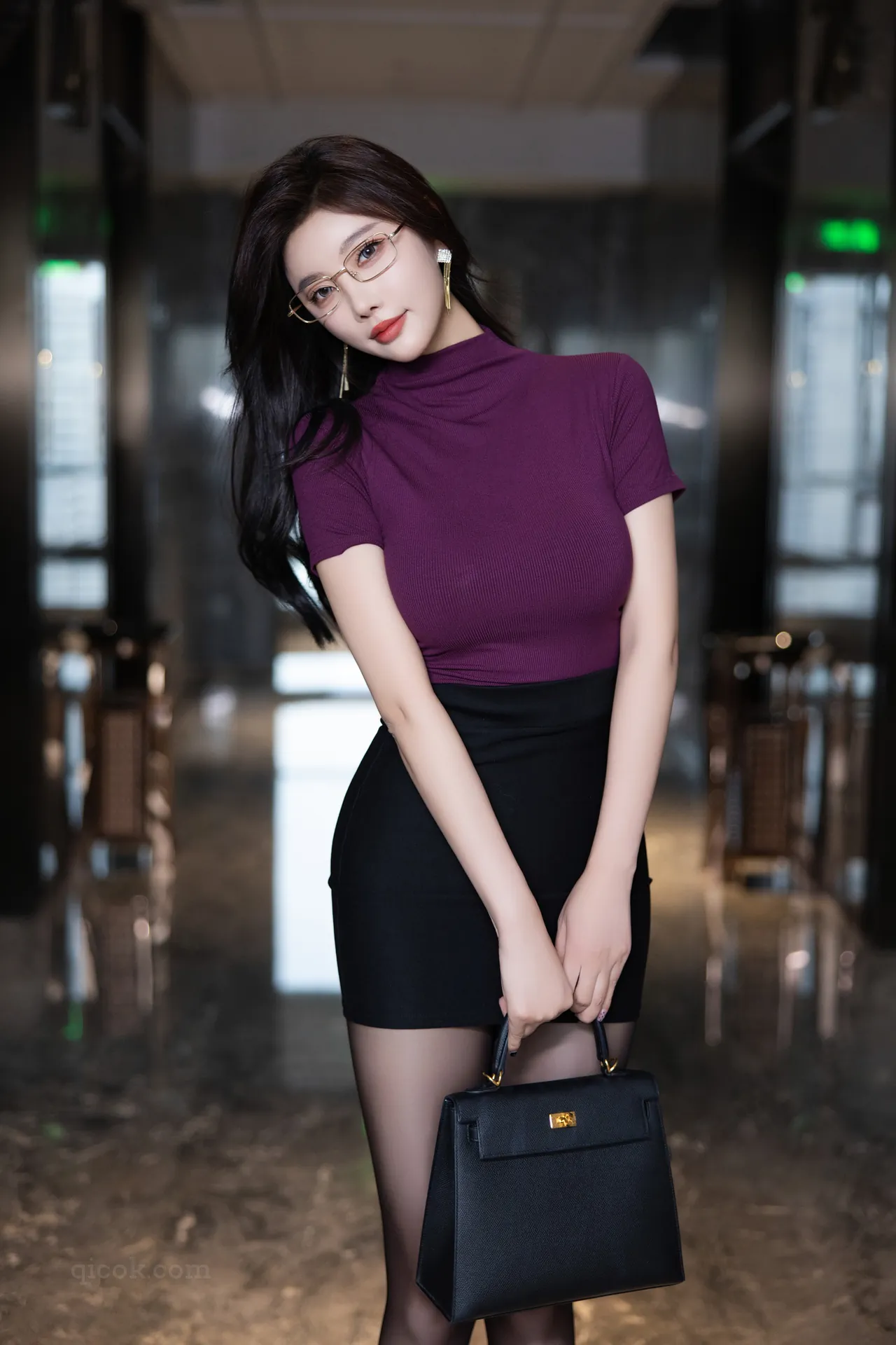 039.杨晨晨 – 内购无水印 NO.9421 紫色T恤[100P-820.7M]-密图社