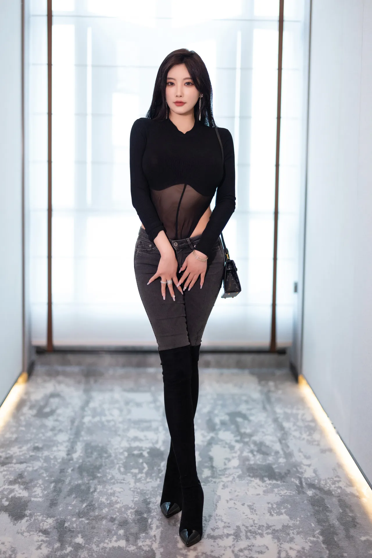 051.杨晨晨 – 内购无水印 连体渔网袜 [107P-874MB]-密图社