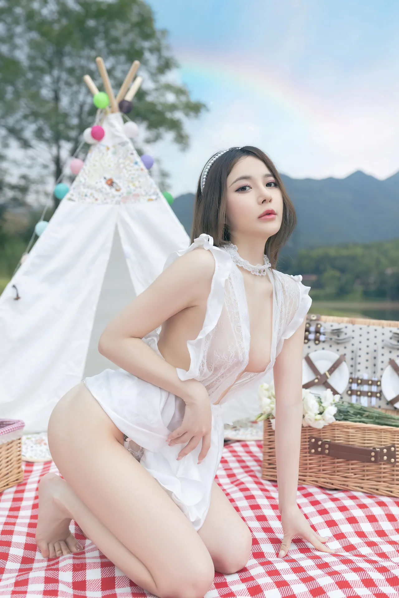 鱼子酱Fish（私拍）- NO.054《长湖畔野餐+番外》[116P／1.01GB]-密图社