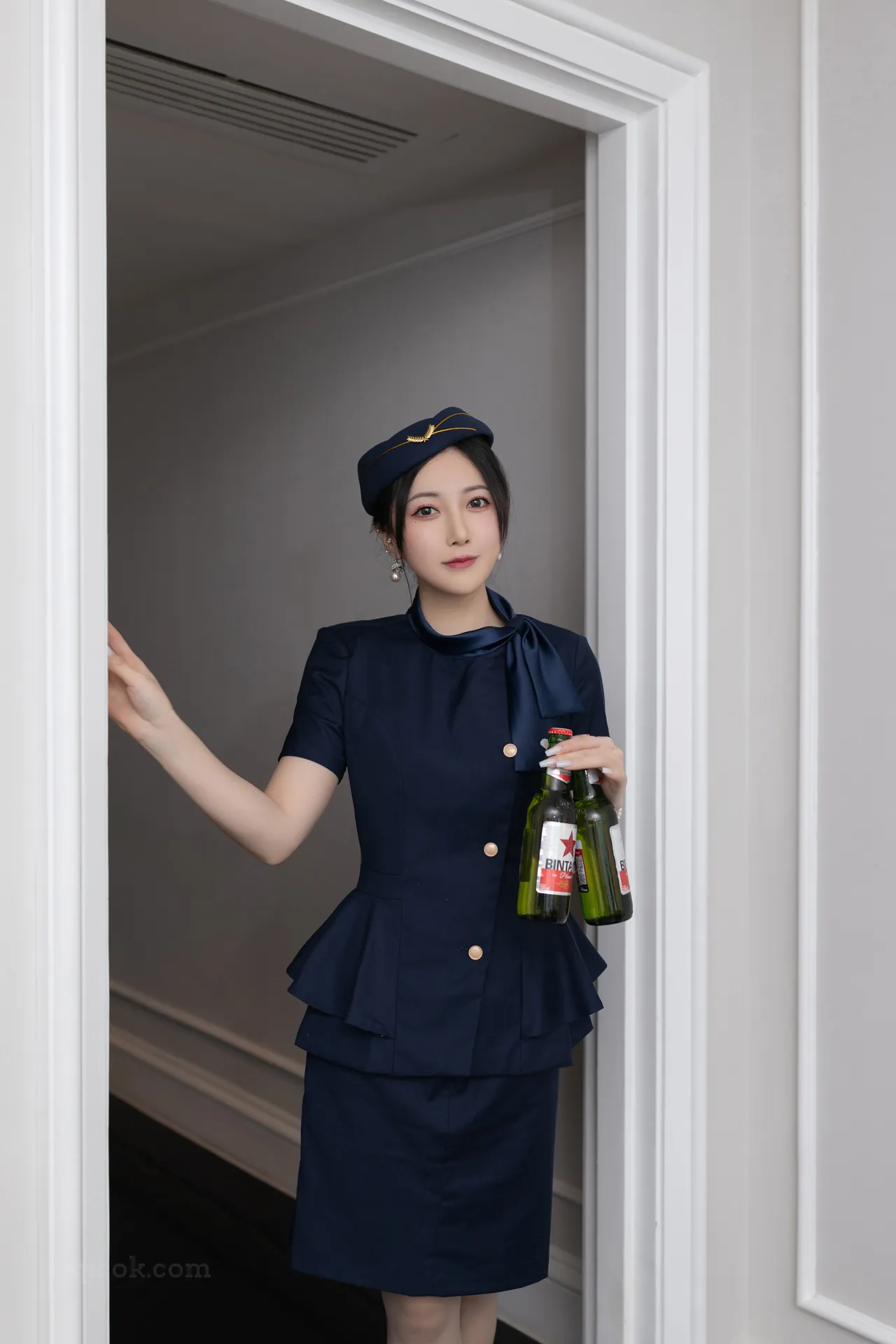 鱼子酱Fish（私拍）- NO.216《空姐制服》写真[120P／1.26GB]-密图社