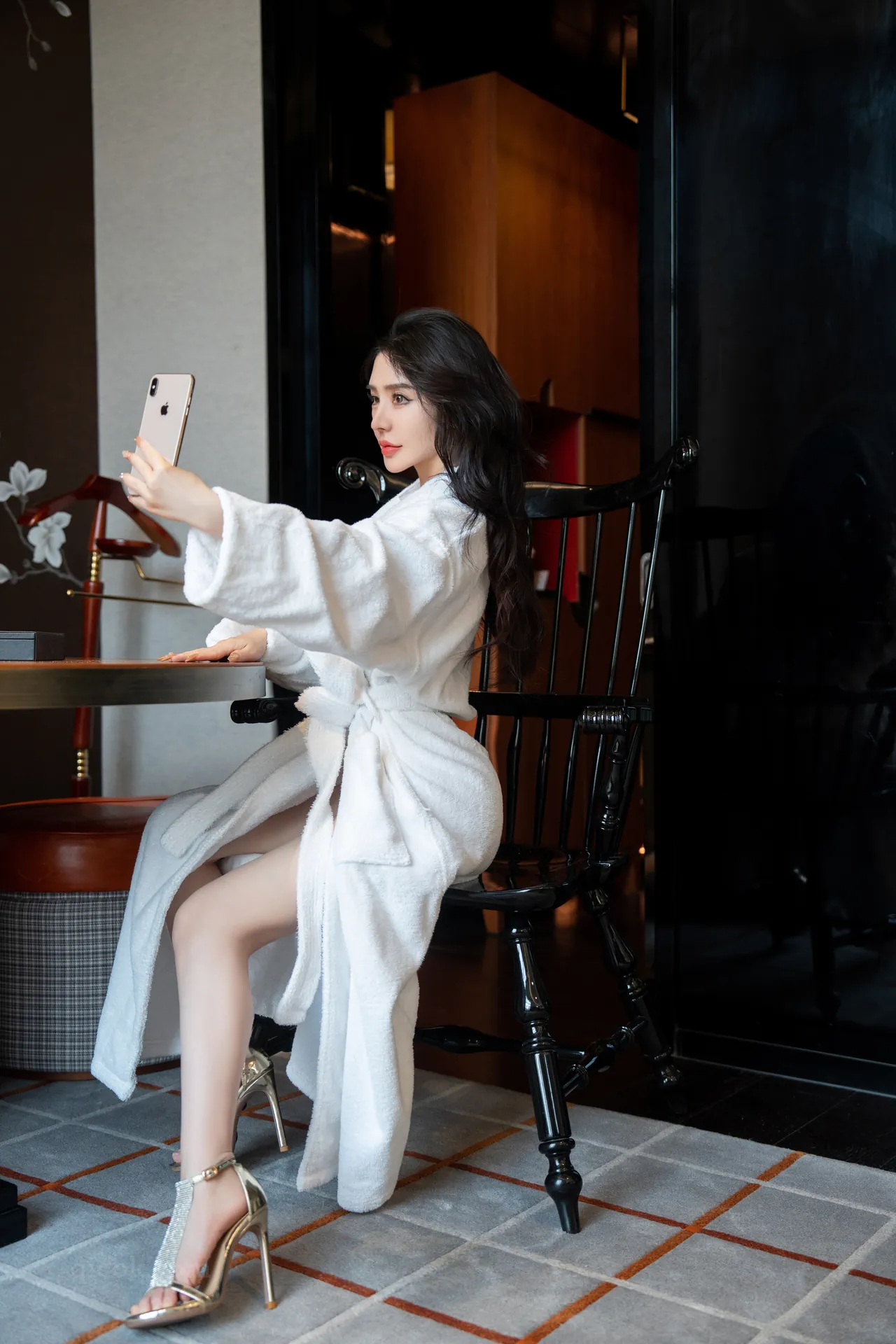 004.潘娇娇 – 内购无水印 VOL.220 巨乳核弹[63P-1.08G]-密图社