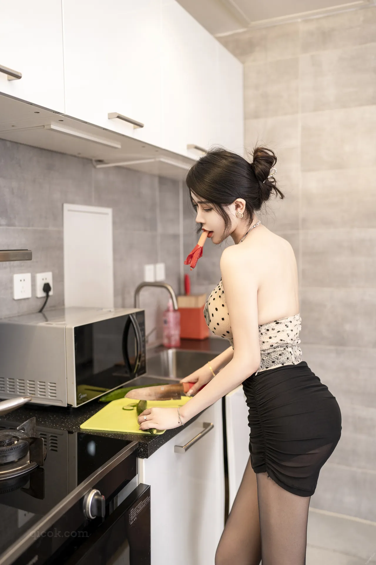 006.李若汐 – 厨房女仆[94P／1.49GB]-密图社